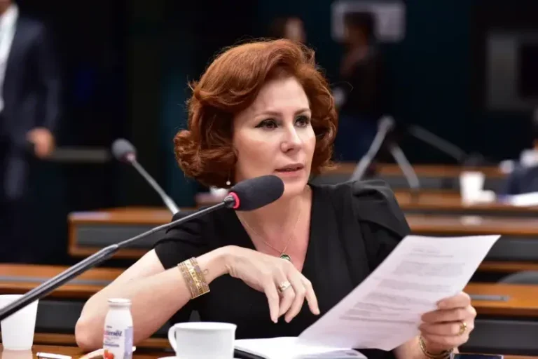 Carla Zambelli: