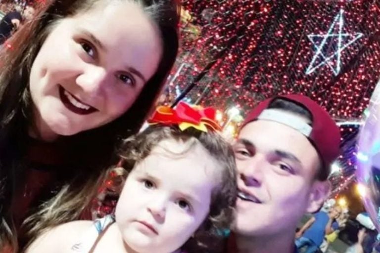 Casal E Filha De 10 Anos Morrem Em Acidente Grave Entre Carro E Van No Noroeste