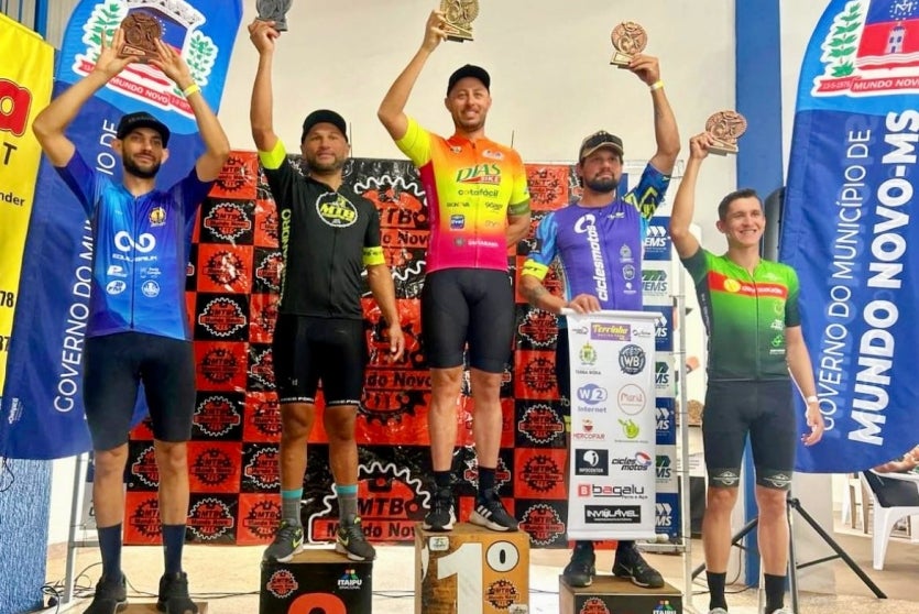 Ciclistas Da Equipe Fusão De Umuarama Disputam Duas Provas (8)
