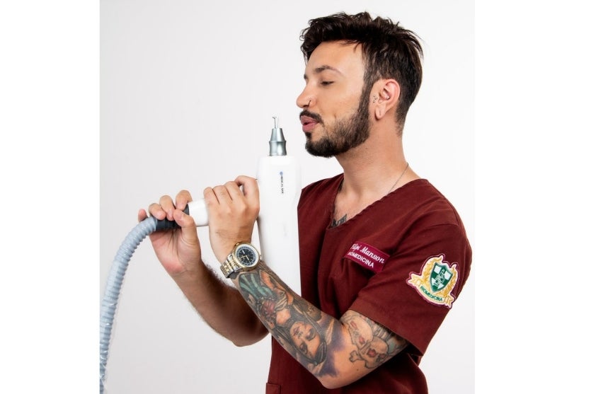 Filipi Manson é Destaque Em Congresso De Remoção A Laser (1)