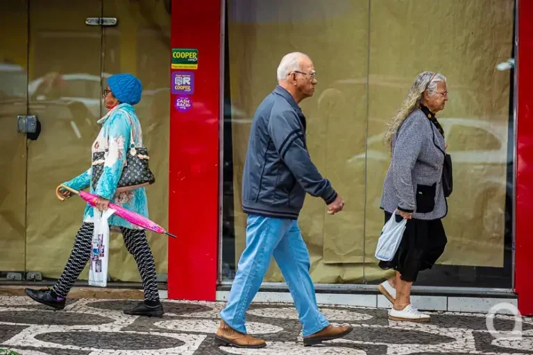 Granizo E Ventos De 86 Kmh Castigaram O Pr; Umuarama Terá Fim De Semana Chuvoso