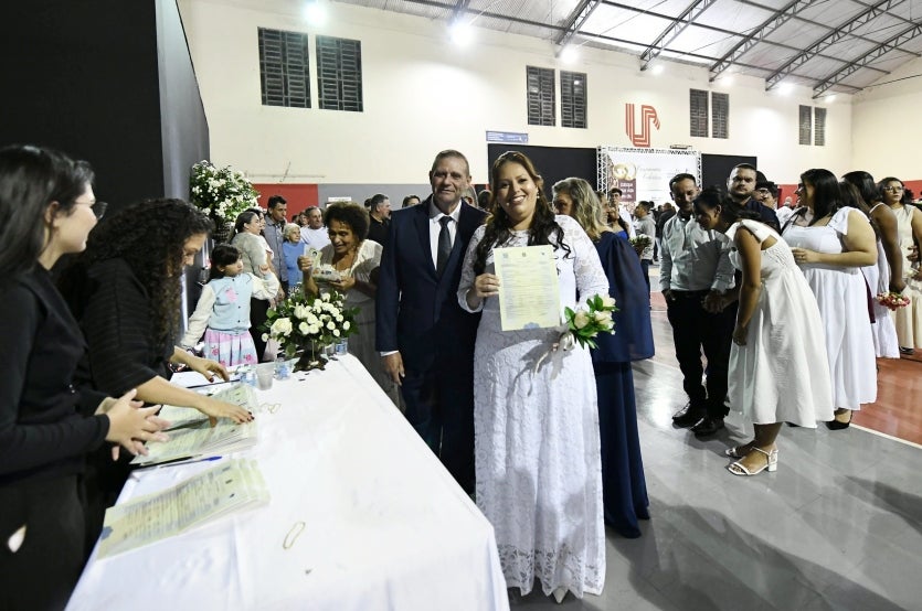 Justiça No Bairro Casamento Coletivo Uniu 90 Casais De Toda Região (4)
