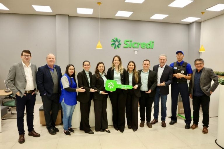 Sicredi Vale Do Piquiri Abcd Prsp Reinaugura Agência Em Farol (2)