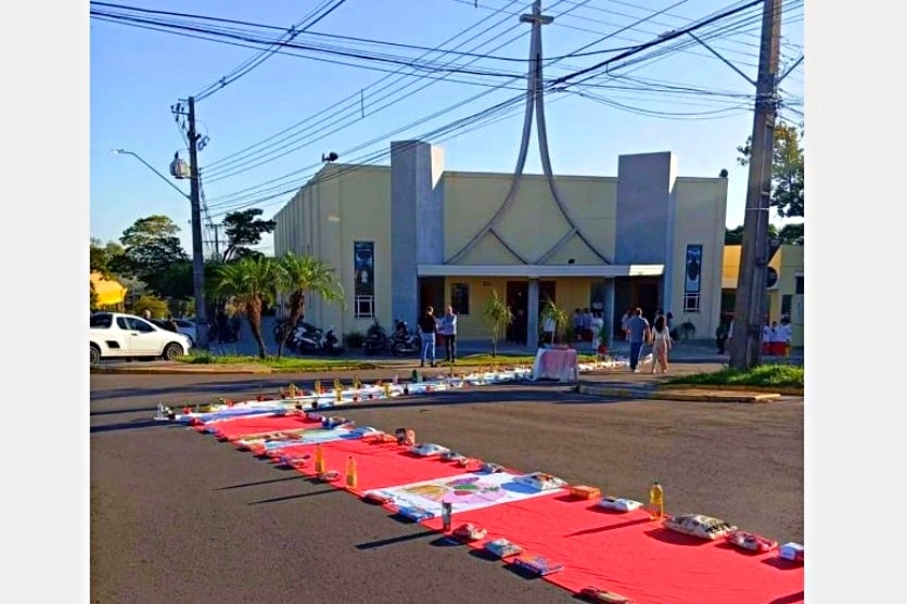 Tapetes De Corpus Christi Coloriram As Ruas Em Expressão De Fé (2)