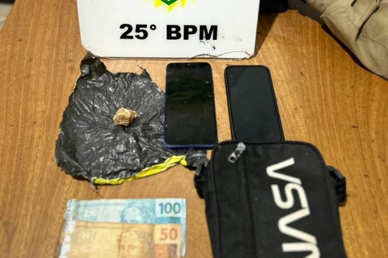 Tráfico de drogas: as prisões aconteceram na noite desta quarta-feira (4).
