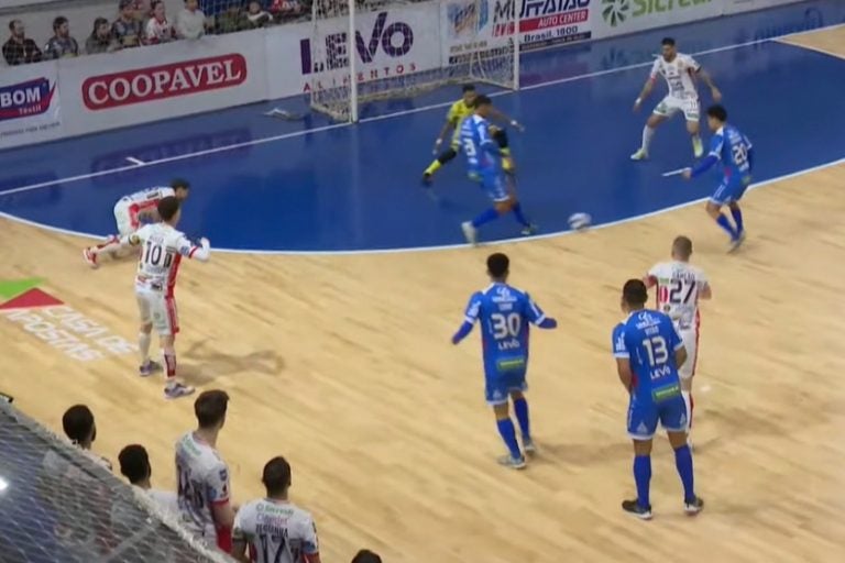 Umuarama Futsal: com o resultado positivo, a AFSU chegou a 27 pontos.