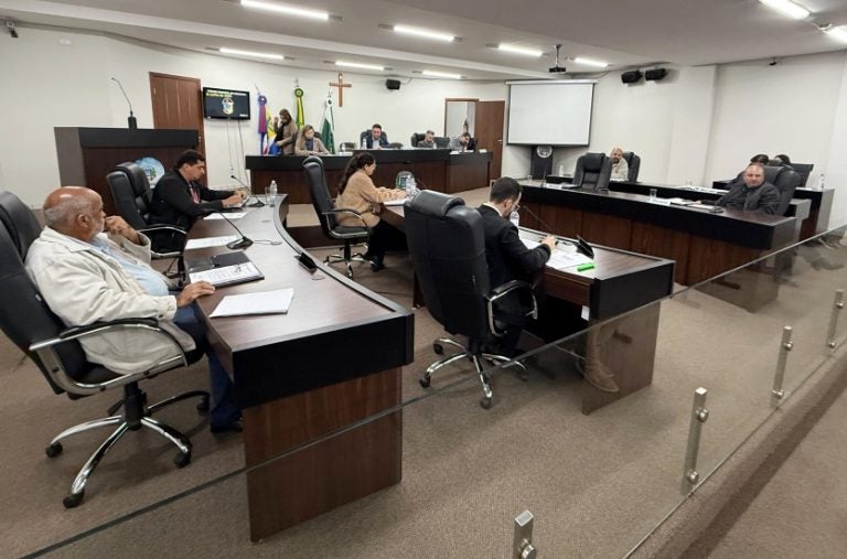 Vereadores De Umuarama Discutem E Votam Três Projetos De Lei Em Sessão Ordinária