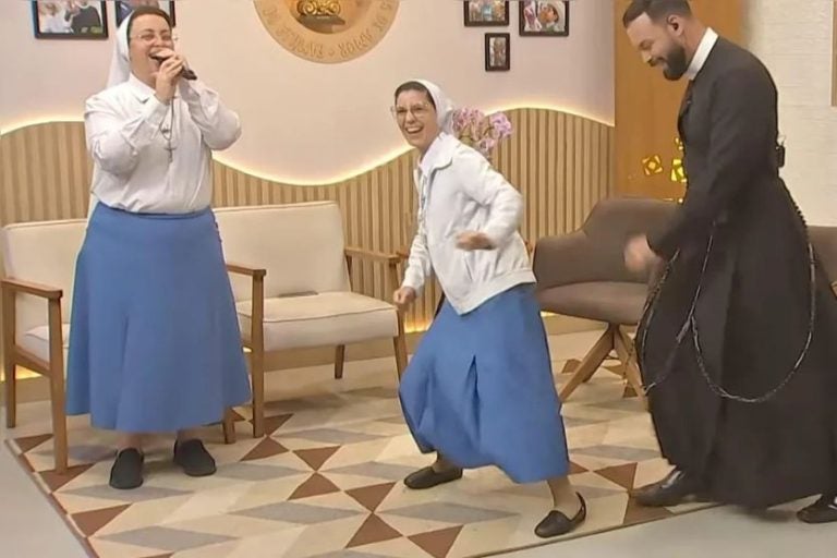 Freiras Do Beatbox Obemdito