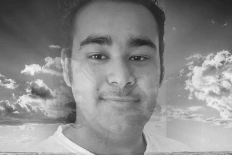 Manoel Photoaidcom Greyscale