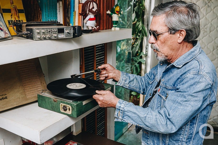 Arquiteto Exibe Coleção De Discos De Vinil 6