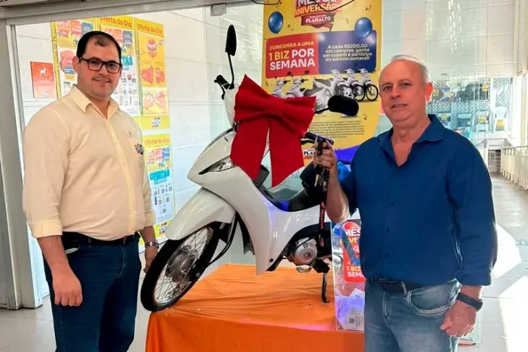 Cliente Do Supermercado Planalto Leva Honda Biz 0km Em Sorteio