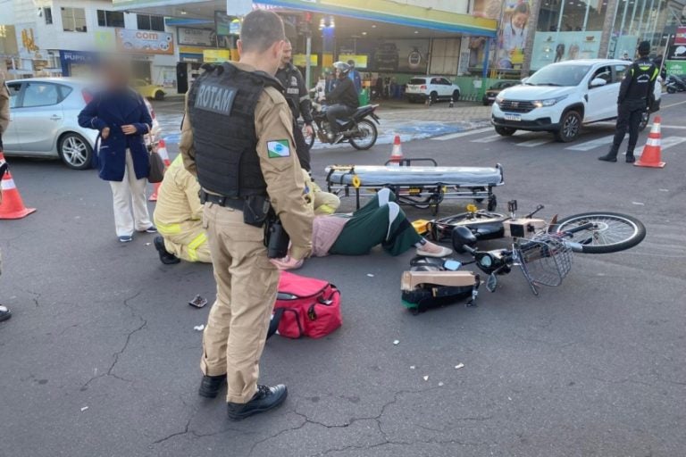 Condutora De Bicicleta Elétrica Fica Ferida Após Colisão No Centro (5)