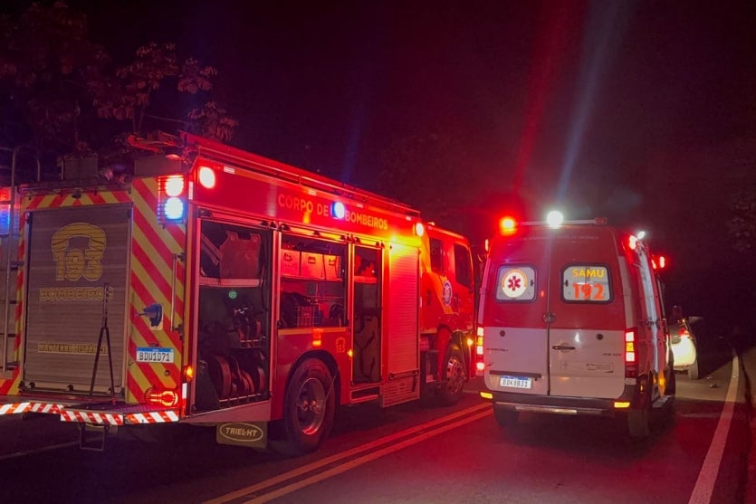 Condutora Perde A Vida Após Colisão Na Pr 323, Entre Umuarama (10)