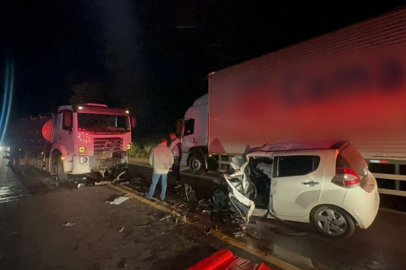 Condutora Perde A Vida Após Colisão Na Pr 323, Entre Umuarama (5)