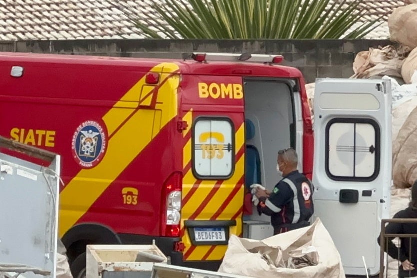 Dois Homens Ficam Feridos Após Queda De Altura Ao Mesmo Tempo Em Lugares Diferentes (3)