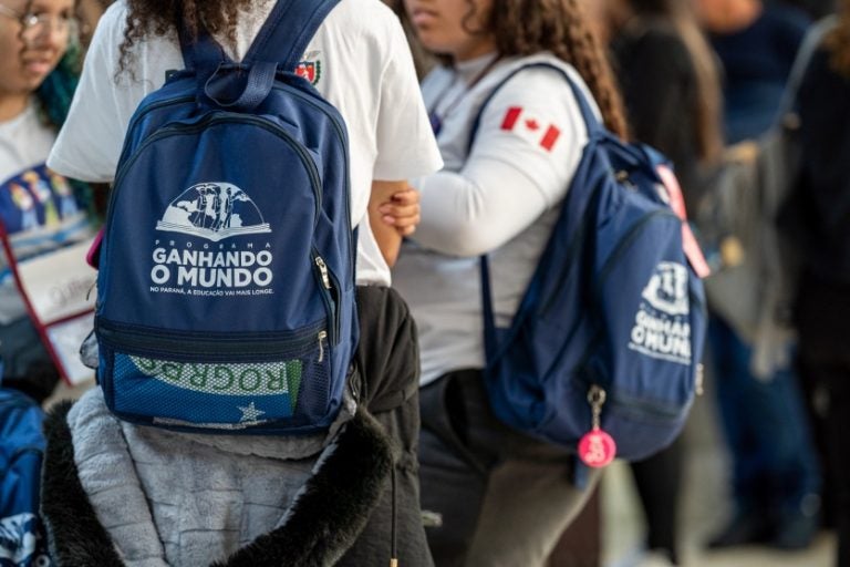 Ganhando o Mundo: Umuarama tem 57 estudantes entre os convocados para o programa.