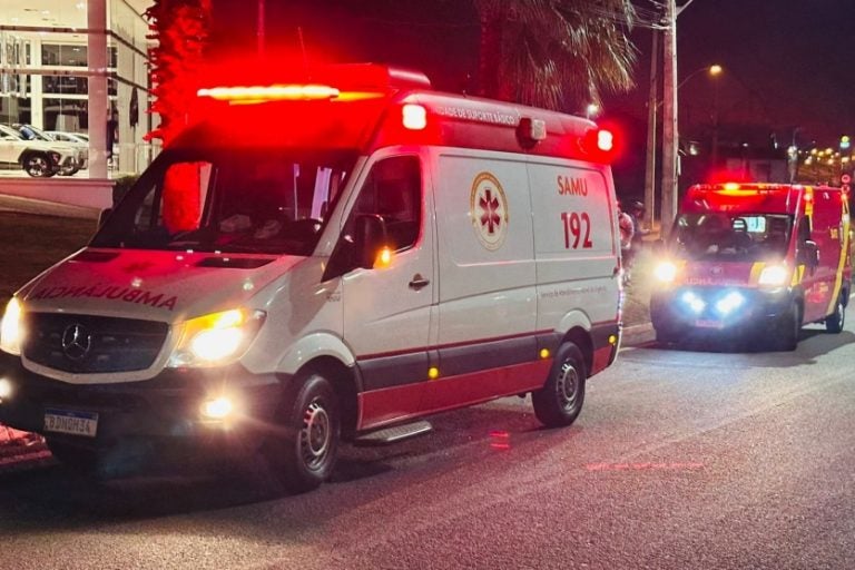Idoso fica ferido: a vítima, um idoso de 76 anos, cruzava a Avenida Tiradentes quando o acidente ocorreu.