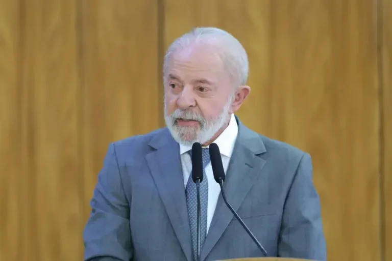 Lula Veta Criação De Novas Cadeiras Para Deputados Na Câmara