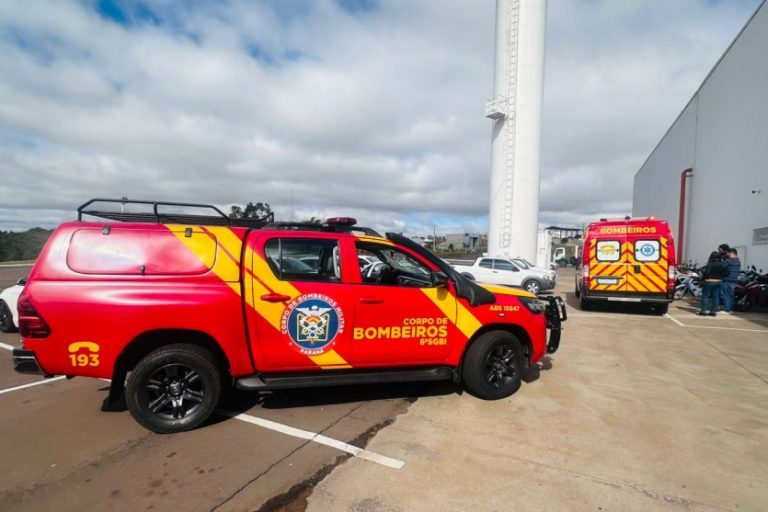 Mulher sofre contusão: ela foi auxiliada por colegas, que acionaram o Siate dos Bombeiros.
