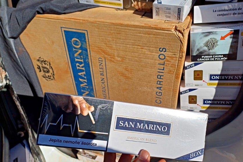 Prf Apreende Agrotóxicos E 14 Mil Maços De Cigarros Na Pr 323 (2)