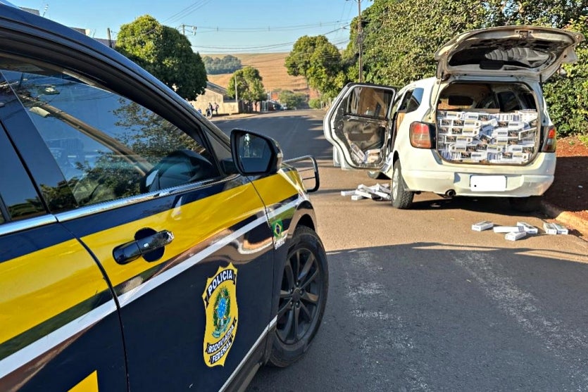 Prf Apreende Agrotóxicos E 14 Mil Maços De Cigarros Na Pr 323 (4)