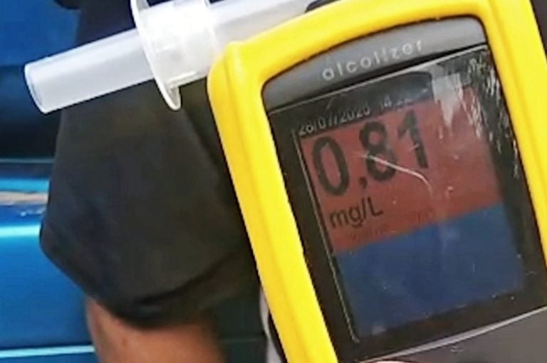 Prf Flagra Caminhoneiros Bêbados E Na Contramão Na Br 277