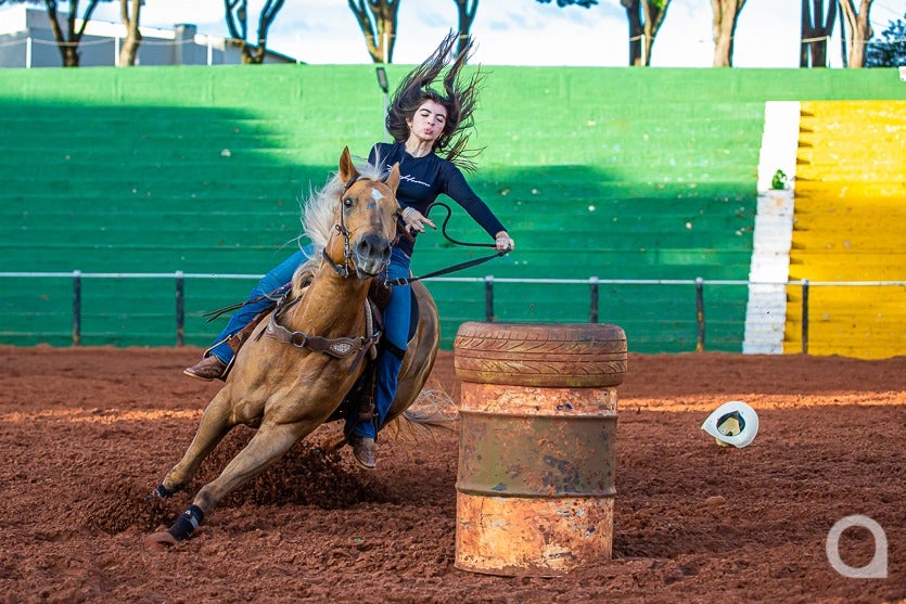 Pietra Competidora De Três Tambores (2)