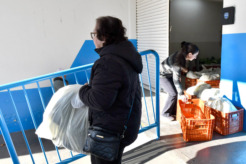 Umuarama Banco De Alimentos Entrega 800 Cestas Verdes (2)