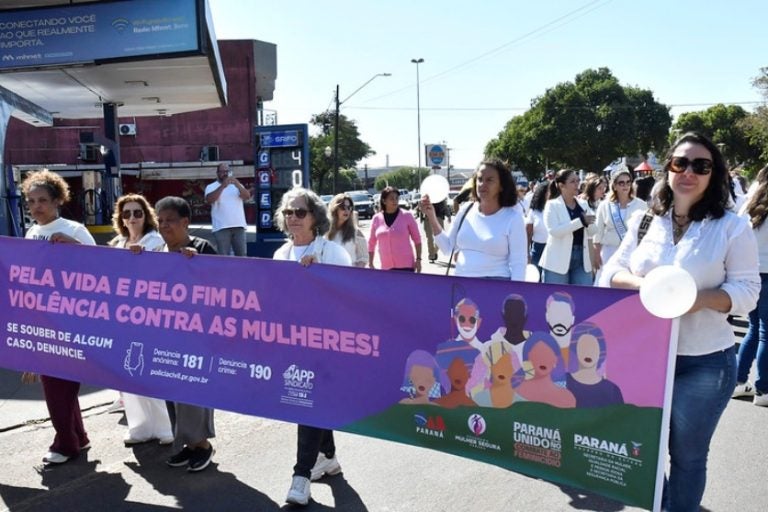 Umuarama Caminhada Do Meio Dia Visa O Combate Ao Feminicídio (2)