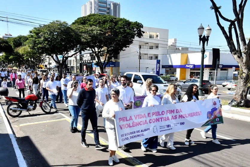 Umuarama Caminhada Do Meio Dia Visa O Combate Ao Feminicídio (3)