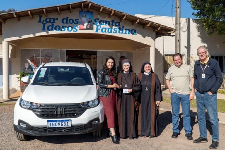 Umuarama Campanha Fica Leão Entrega Veículos Para Entidades (1)