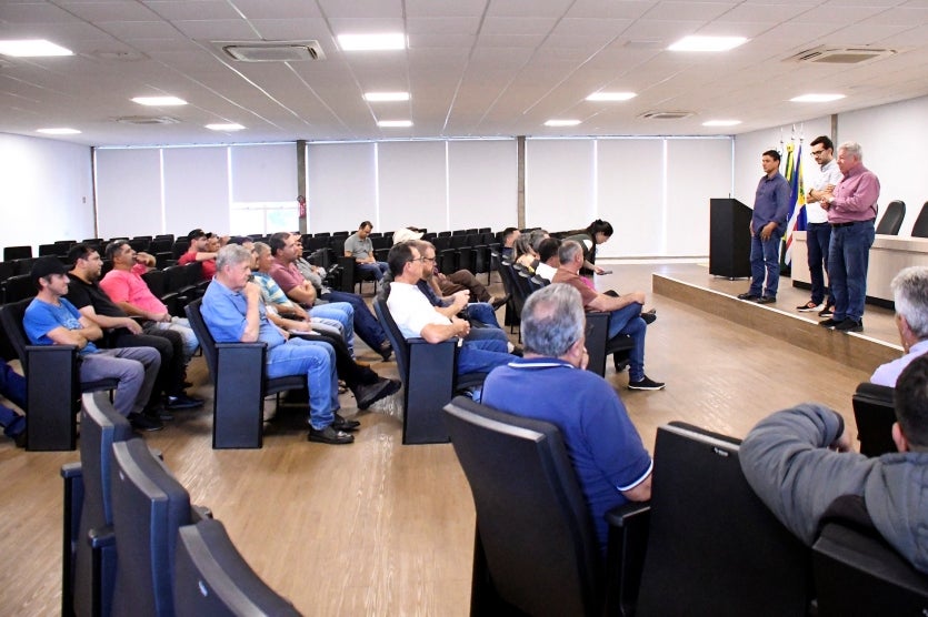 Umuarama Scanavaca Anuncia Pavimentação Da Estrada Pioneiro (1)