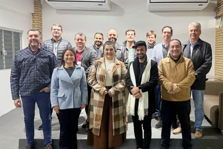 Umuarama Sediará Etapa Regional Do Hackathon Greentech 2025 (2)
