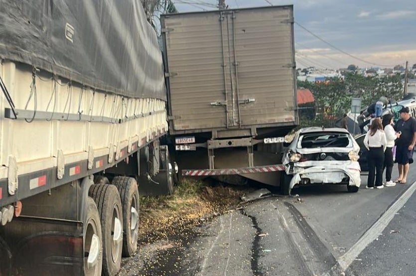 Vídeo Mostra Caminhão Desgovernado Em Acidente Com 16 Vítimas (2)