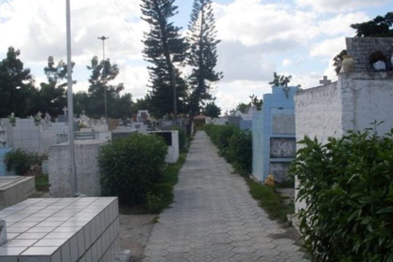 Cemitério