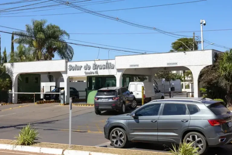 PF sugere permanência de agentes dentro da casa de Bolsonaro