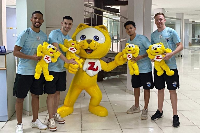 Atletas Do Umuarama Futsal Visitam A Zaeli E Fortalecem Parceria (4)