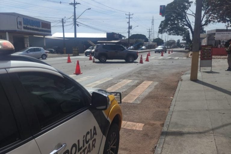 Campo Mourão: A batida ocorreu por volta das 9h08 e envolveu um Jeep Renegade e um Fiat Palio.