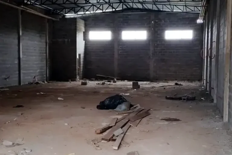 Casa da Paz: O novo prédio terá quase 700 metros quadrados e vai abrigar salas de aula, laboratório de informática, estúdio de música, espaço para atividades físicas e uma quadra esportiva.