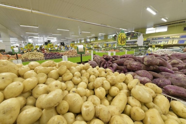 Cesta básica em Umuarama: A pesquisa foi feita nos seis maiores supermercados da cidade.