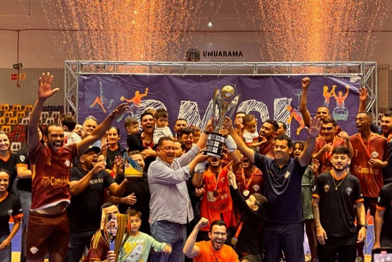 Equipe Sofá Inbox é A Campeã Do Campeonato Citadino De Futsal (2)