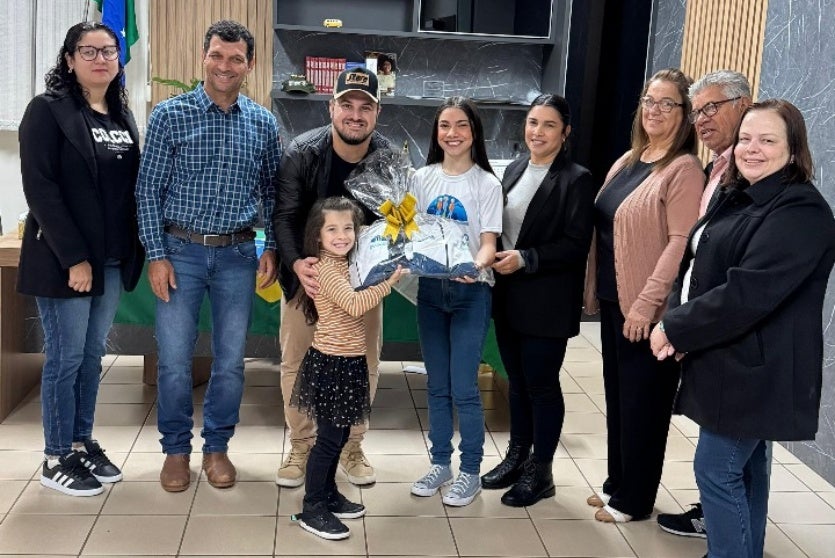 Ganhando O Mundo Aluna De Rancho Alegre Embarca Para Irlanda (2)