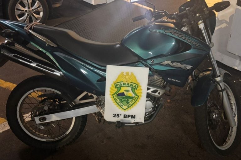 Motocicleta furtada durante culto é recuperada em Umuarama.