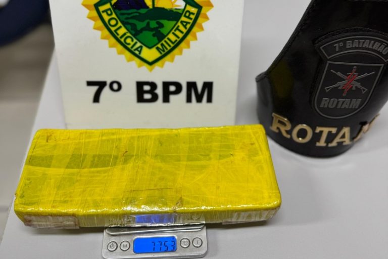Homem é preso com tablete de maconha em Cruzeiro do Oeste.