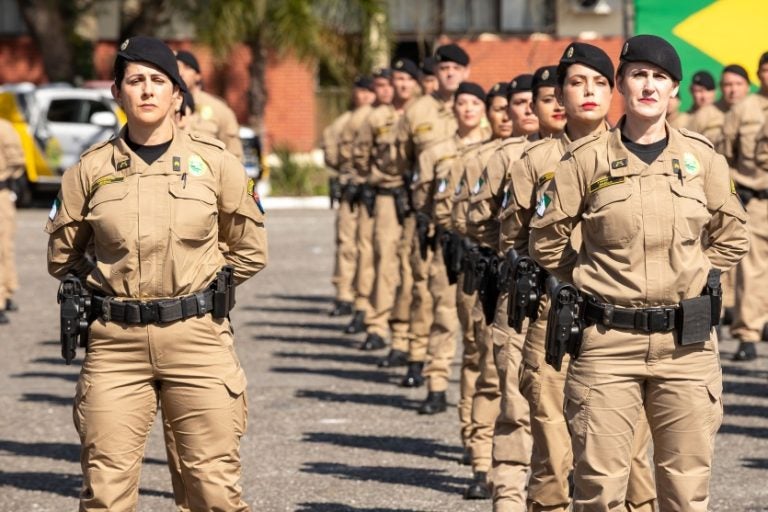 Novos Sargentos: a solenidade contou com autoridades estaduais e militares, além de deputados e representantes do Ministério Público.