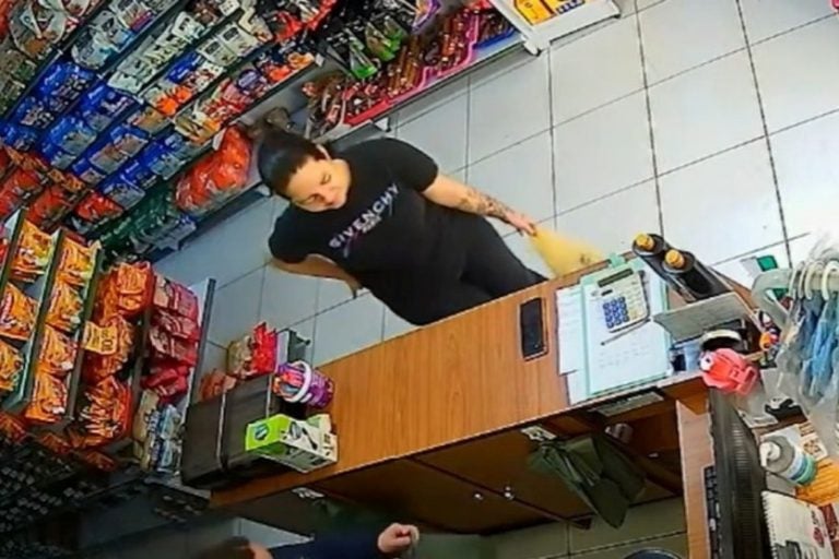Tatuadora é presa: