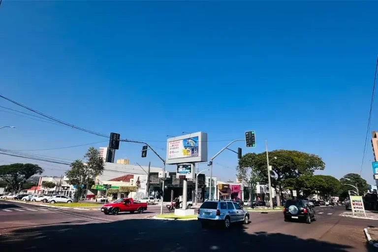 Umuarama: a umidade relativa do ar permanece baixa durante o dia.
