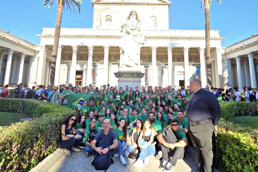Umuarama Jovens Da Diocese Têm Dias Inesquecíveis Em Roma (3)