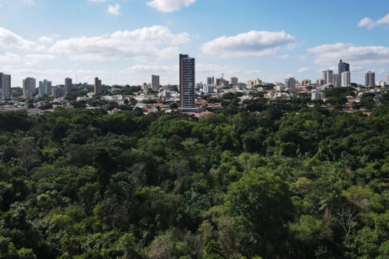 Umuarama realiza: