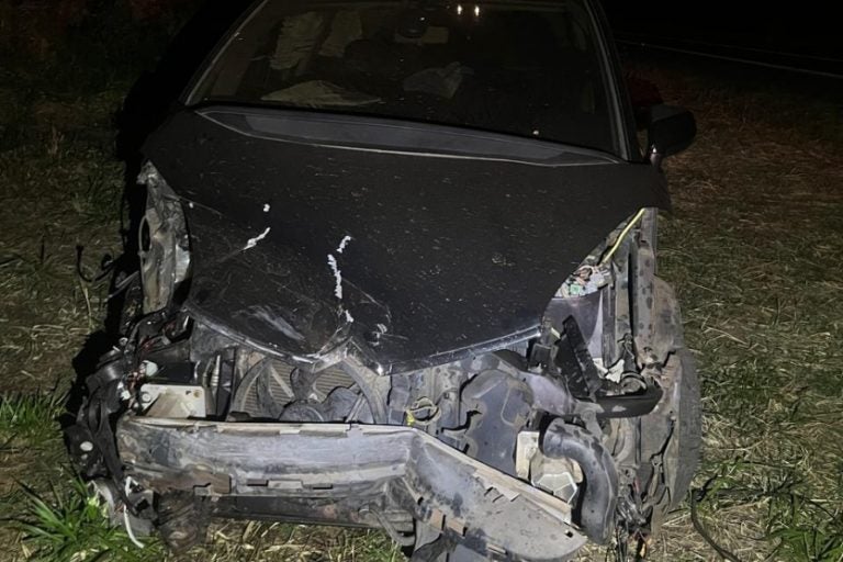Colisão entre veículos na PR-323, em Iporã, deixa idoso ferido